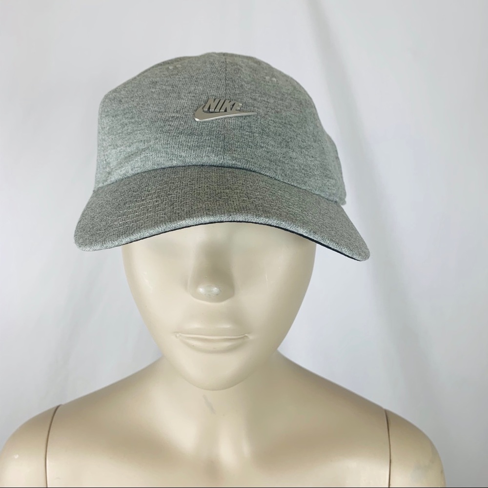 Nike Gray Knit Baseball Cap Hat Unisex